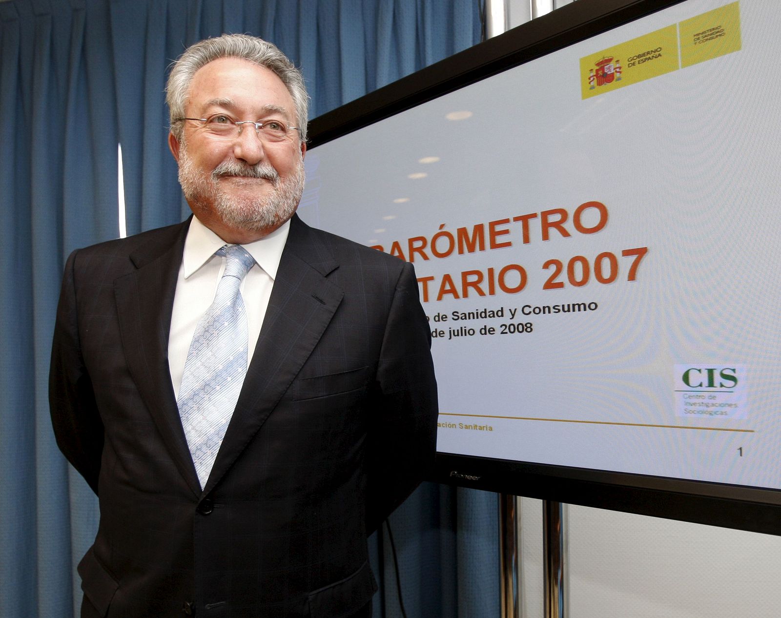 El ministro de Sanidad, Bernat Soria, durante la presentación del Barómetro Sanitario 2007