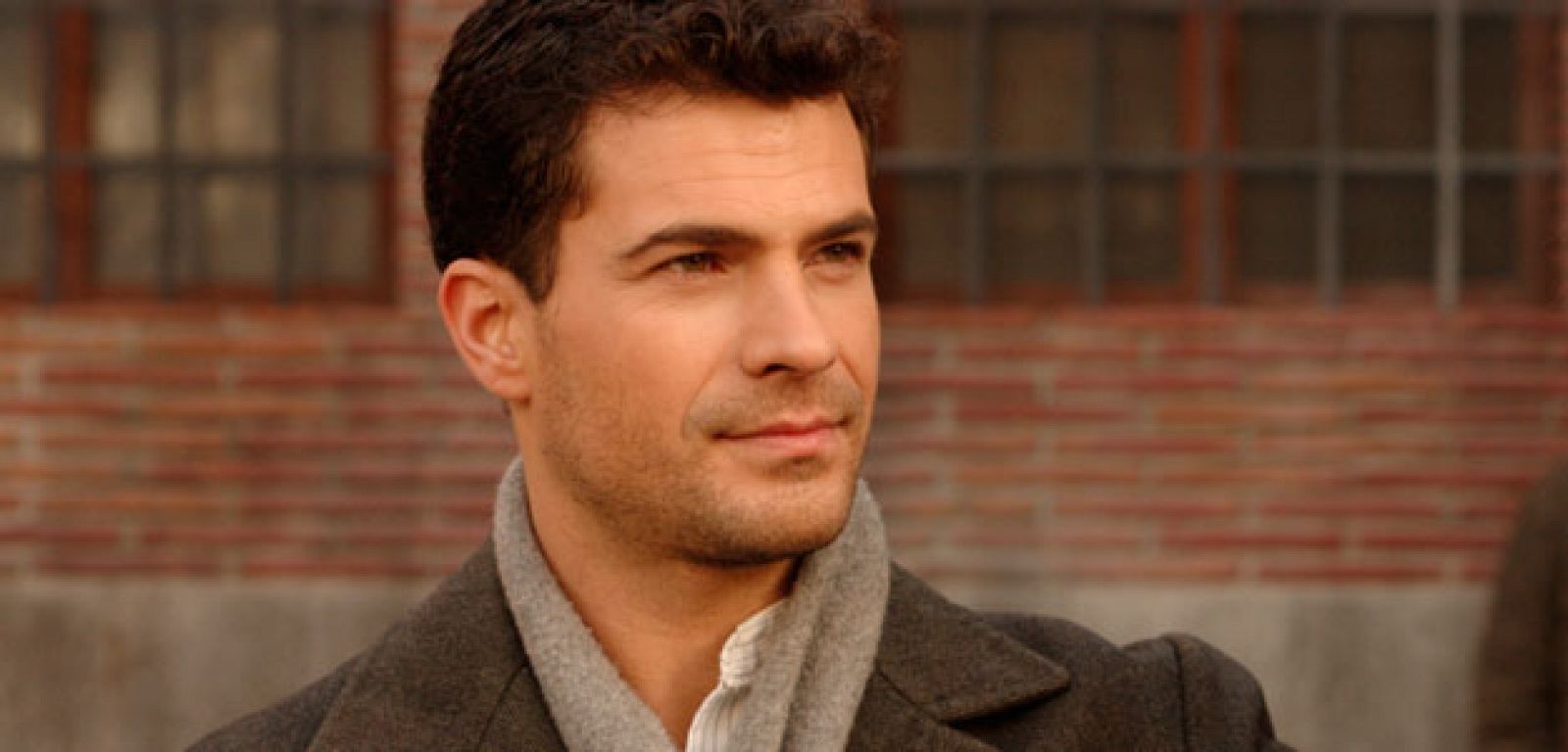 Rodolfo Sancho, Antonio en la 1ª temporada de Amar.