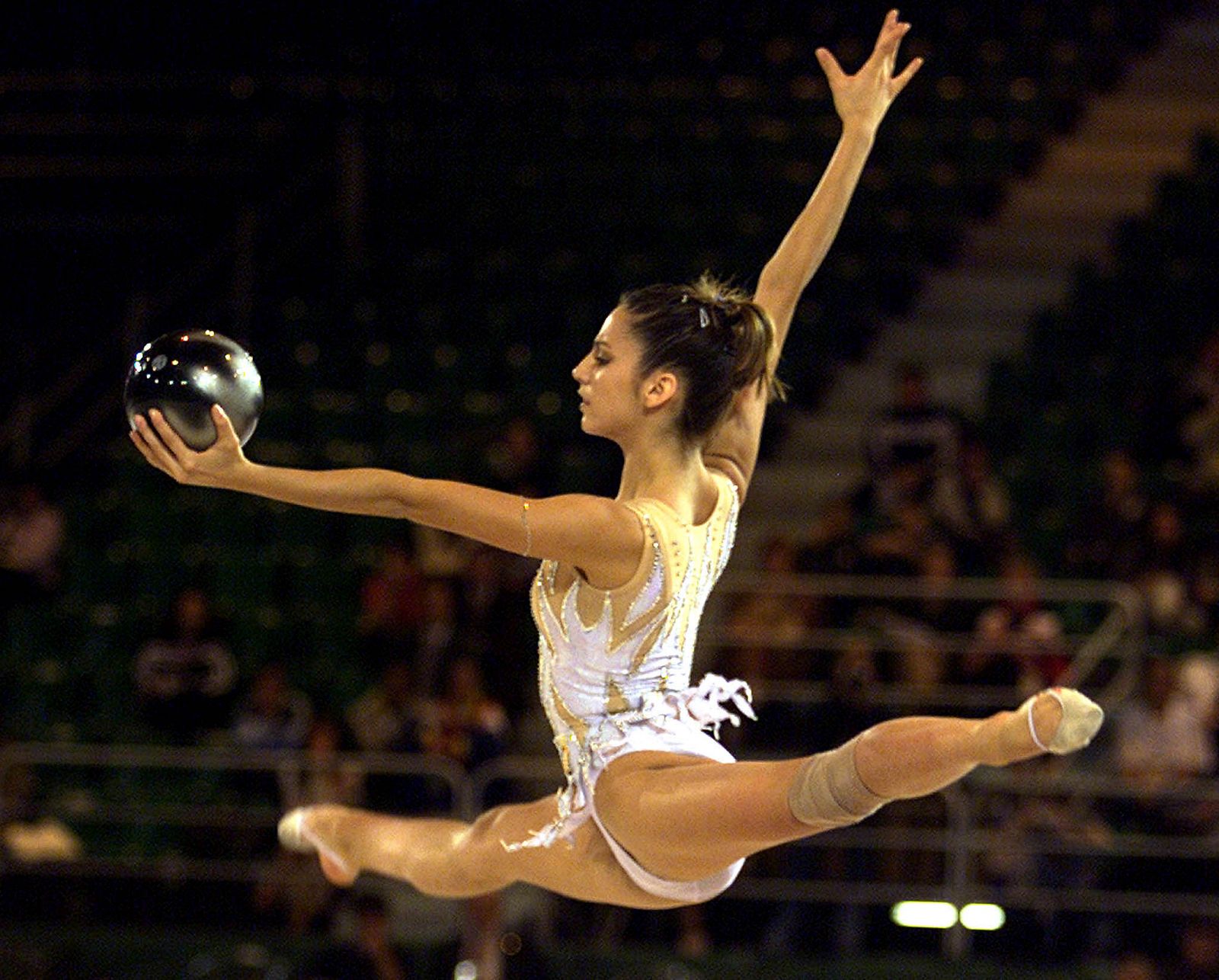 La gimnasta española reconoce que sus aspiraciones a medallas son escasas en estos Juegos.