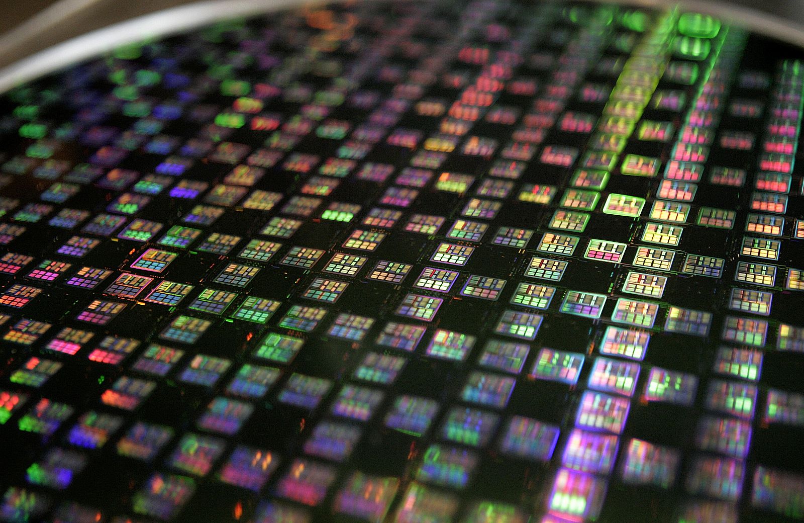 Un grupo de microchips en una compañía de semiconductores de Taiwán.