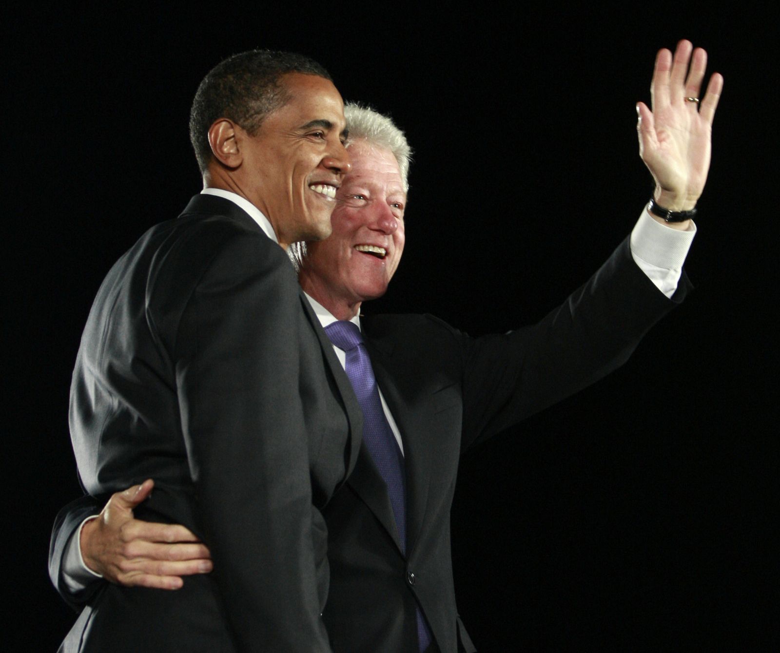 El último presidente demócrata de EE.UU., Bill Clinton, en su primer mitin de la campaña junto a Barack Obama, en Florida.