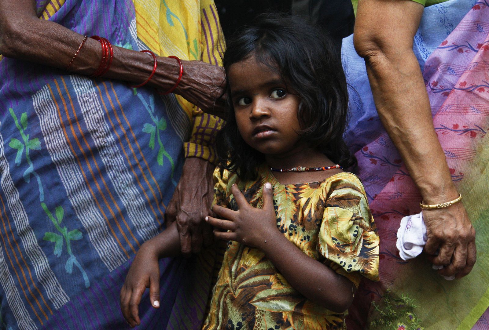 Ser niña en la India aumetna el riesgo de desnutrición.
