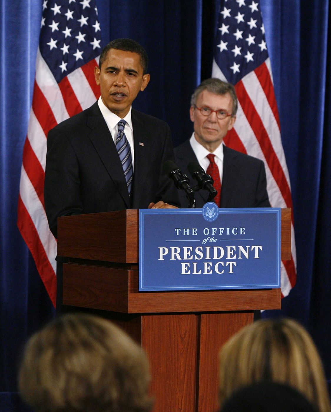 President-elect Barack Obama introduces former U.S. Senate Majority Leader Tom Daschle as nominee for secretary of health and human services