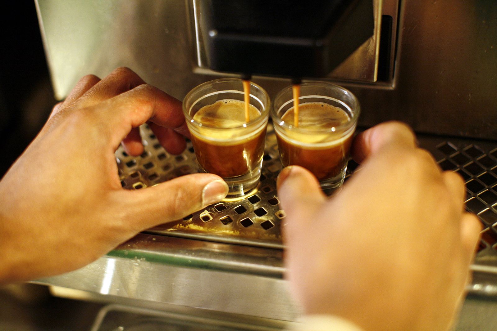 Las personas que toman más de siete tazas de café instantáneo al día, es tres veces más propensa a sufrir alucinaciones