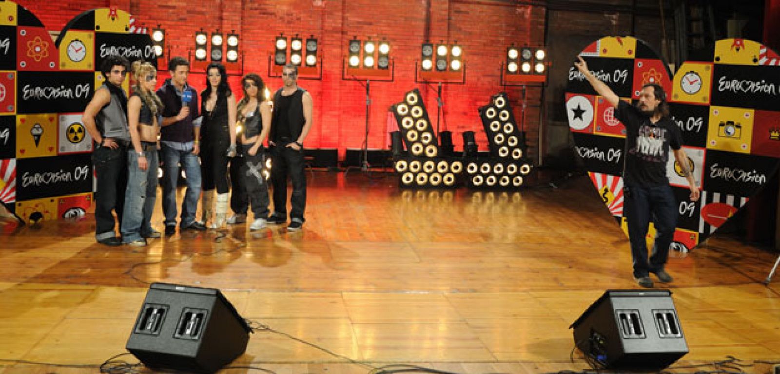 Imagen del grupo de Beatriz, participante en el casting, en lo que será el escenario de las semifinales y de la Gran Final.