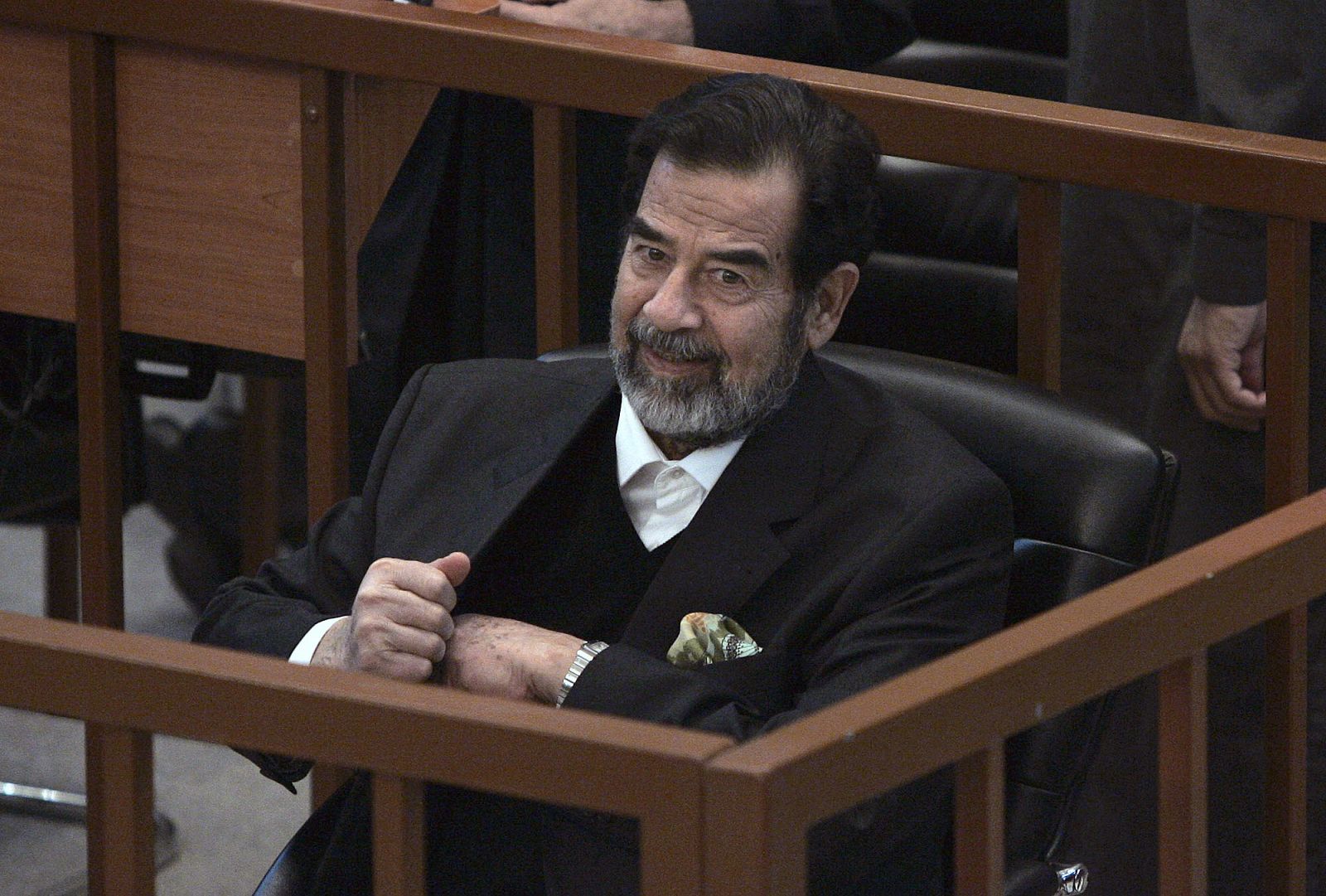 Saddam Hussein durante su juicio en diciembre del 2006, días antes de ser ejecutado.