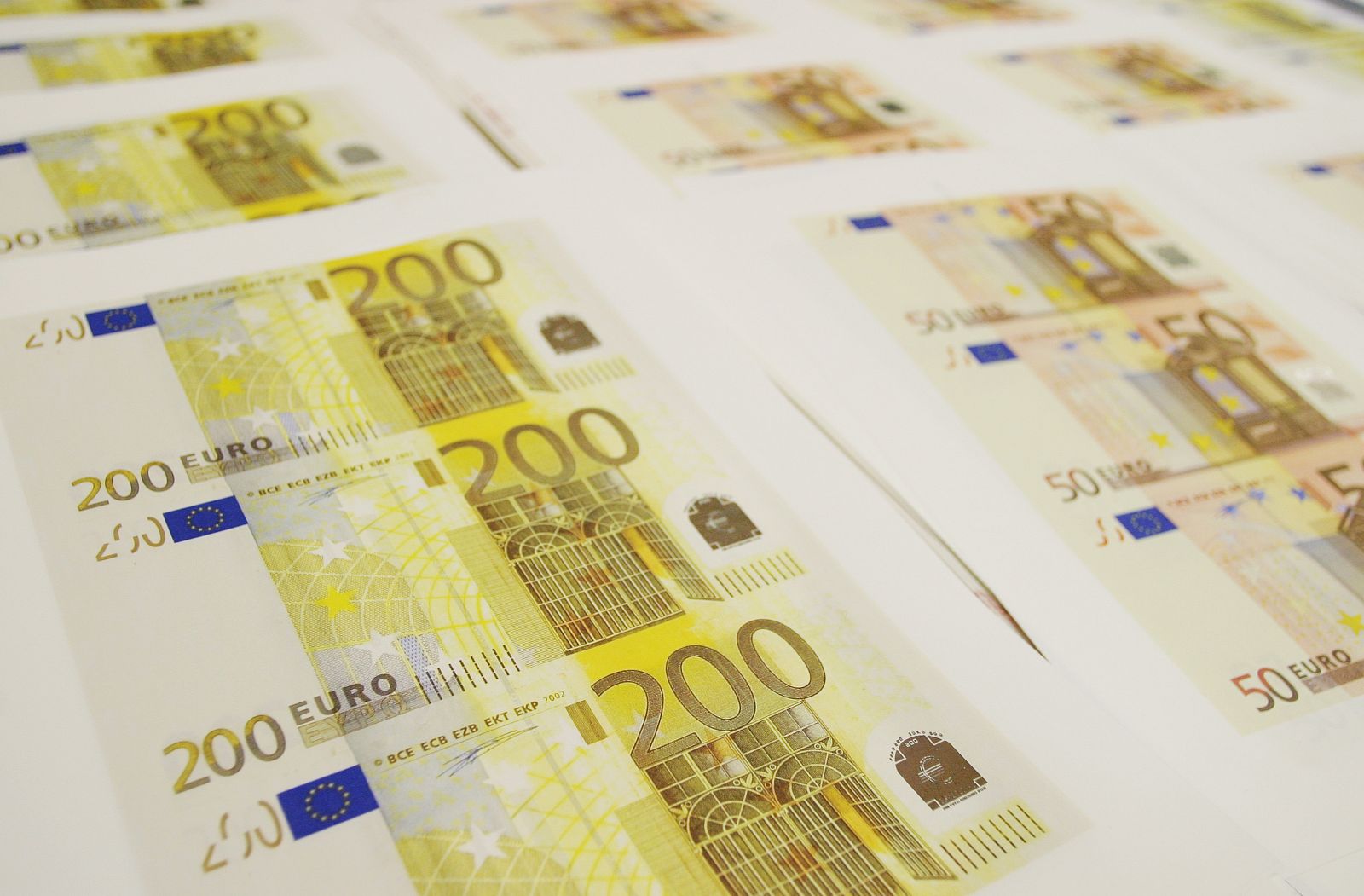 Impresión de billetes de 200 euros