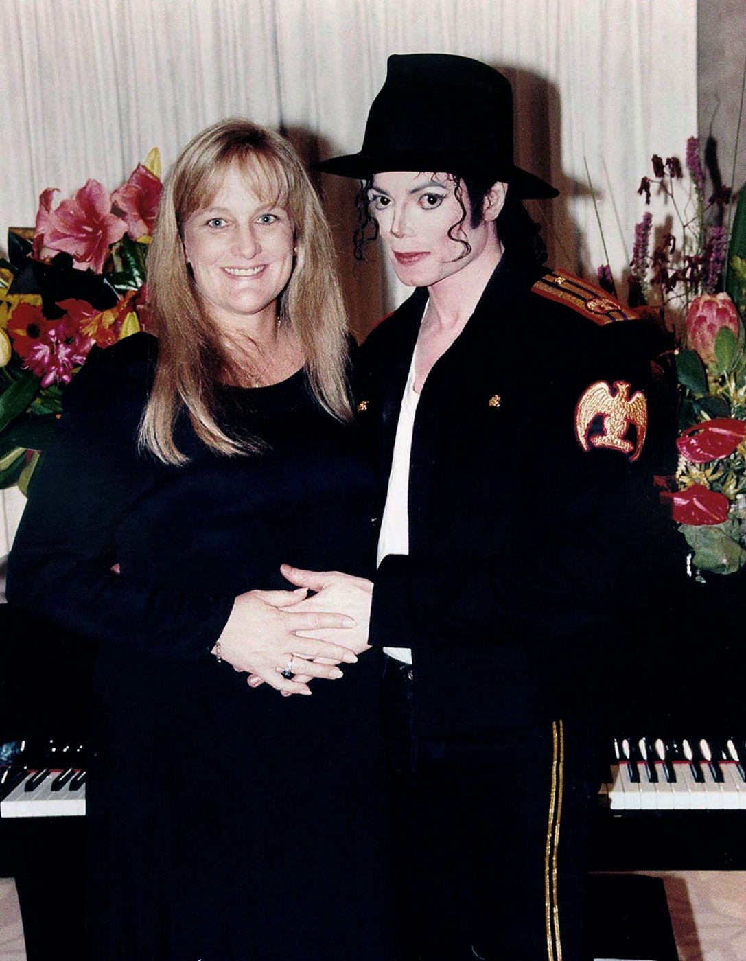 Debbie Rowe con Michael Jackson, cuando aún estaban casados.