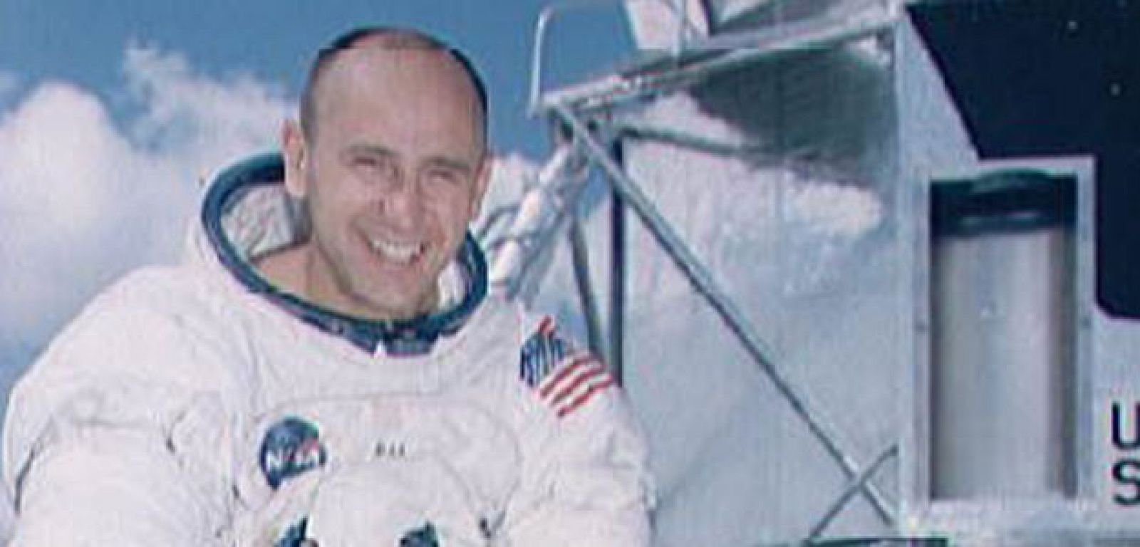 Alan Bean Piloto de la Tripulación del Apolo 12, el cuarto hombre en pisar la Luna.