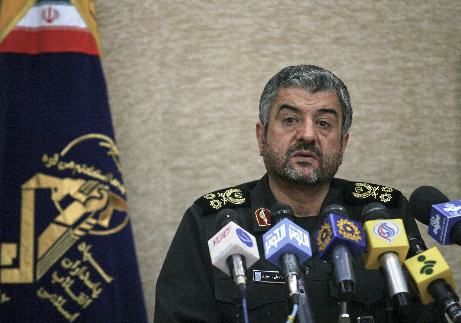 Head of Iran's Revolutionary guard Jafari speaks with local media in Tehran