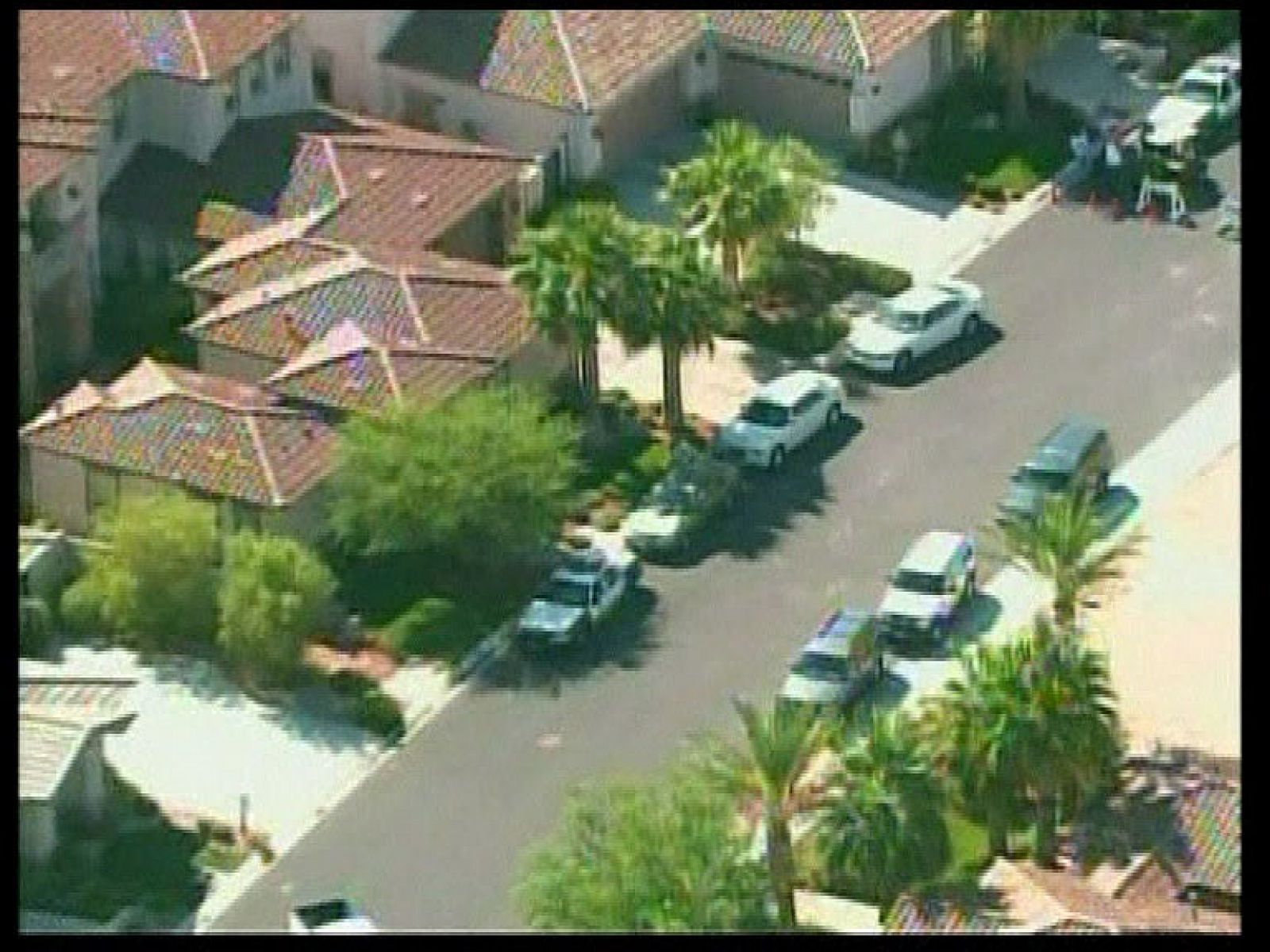 La DEA y la Policía de Los Ángeles ha registrado la casa del doctor personal del cantante, en Las Vegas.