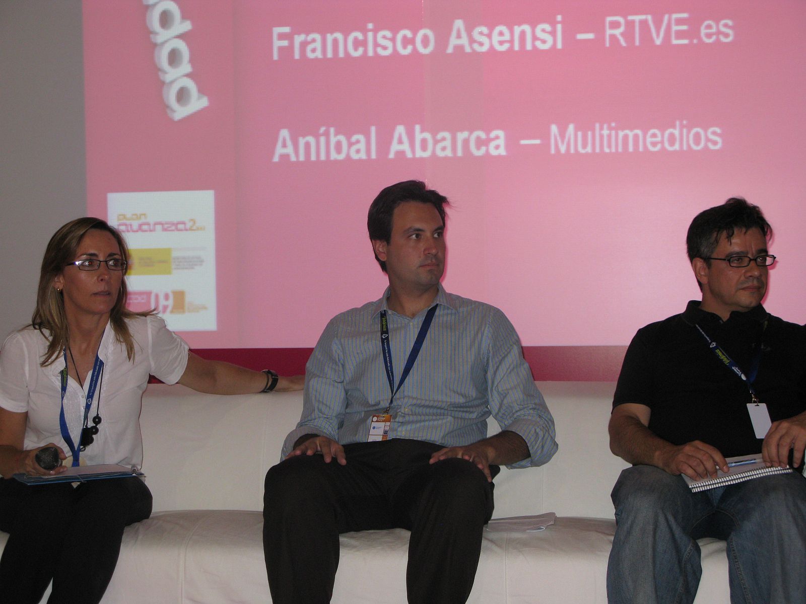 De izquierda a derecha, Koro Castellano, Unidad Editorial; Aníbal Abarca, Multimedios y Francisco Asensi, RTVE.es