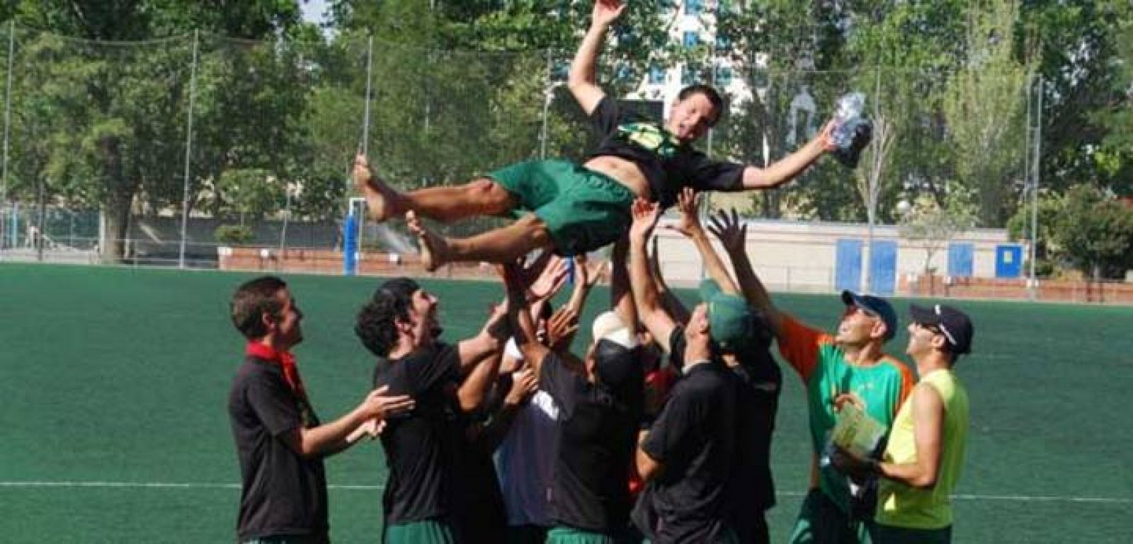 Los Guayotas celebran el triunfo en el Campeonato de España de Ultimate.