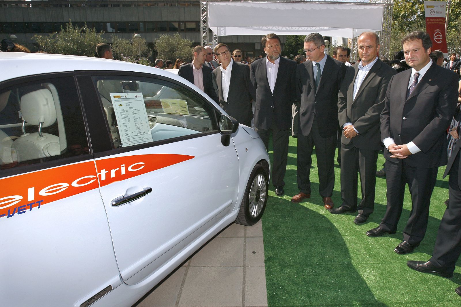 COCHE ELÉCTRICO