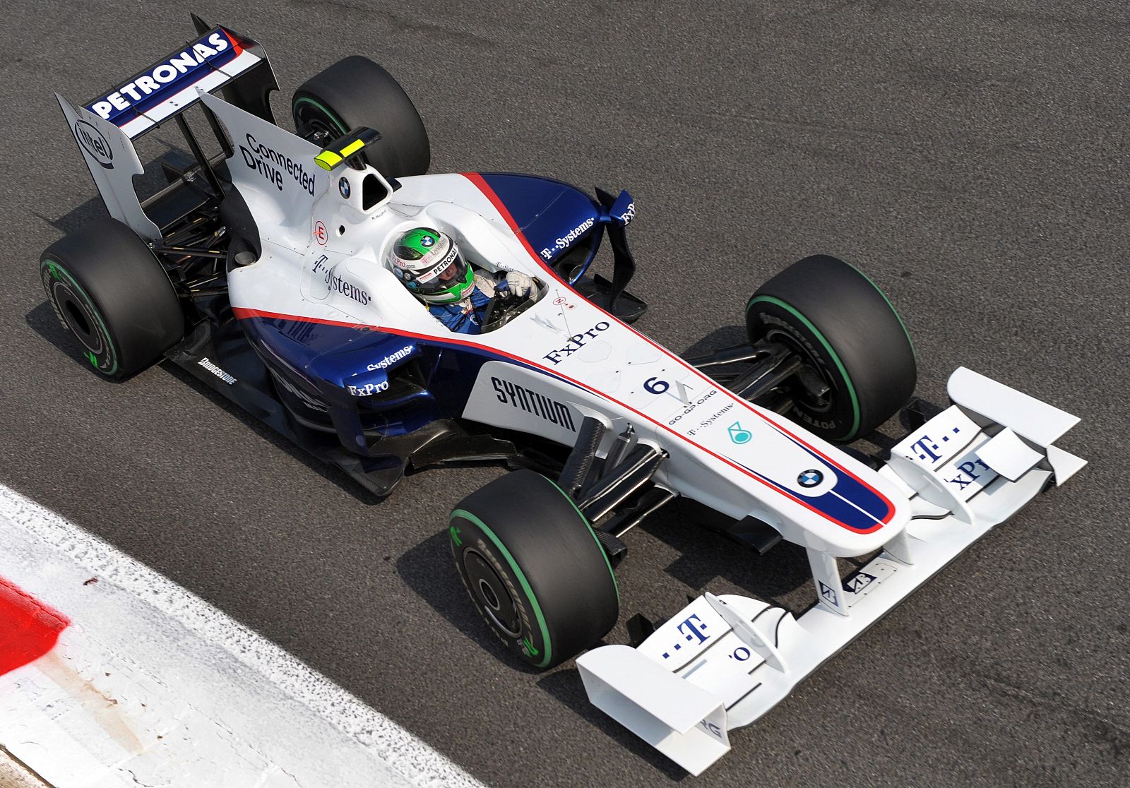 El piloto alemán de Fórmula Uno Nick Heidfeld de, BMW Sauber, en acción.