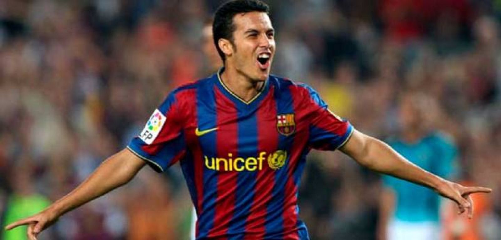 El canterano barcelonista Pedro celebra el único gol del partido ante el Almería.