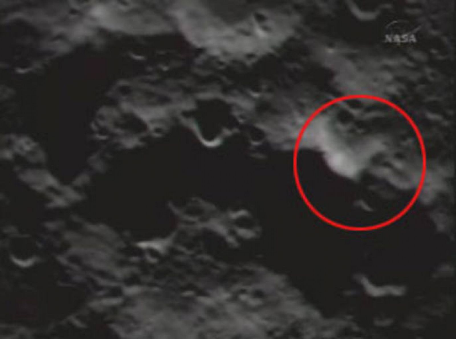 Así se ha visto el impacto del cohete Centauro sobre la superficie lunar
