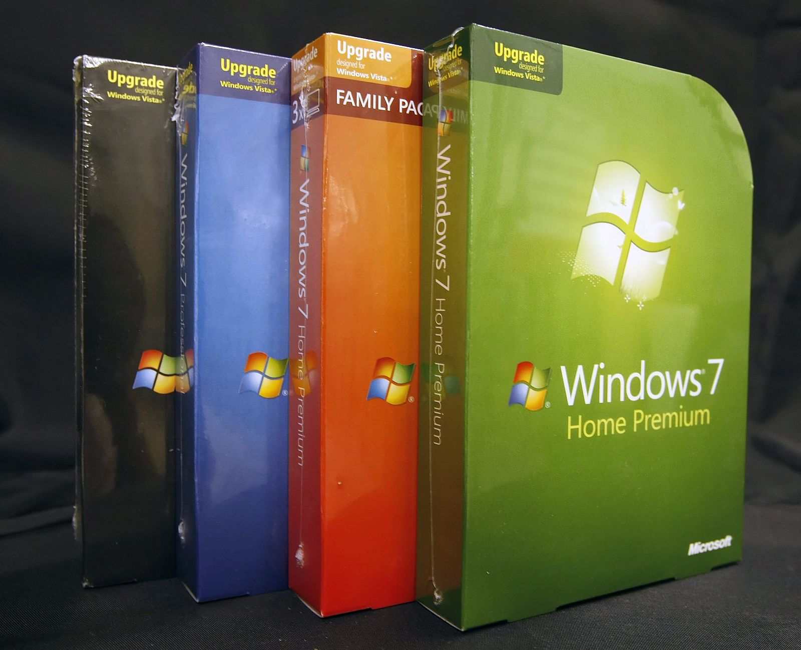 Las diferentes versiones de Windows 7, en un mostrador.