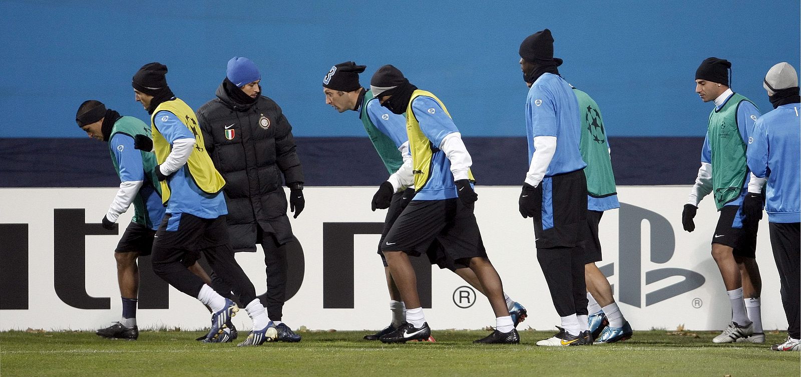 Las bajas temperaturas condicionan el entrenamiento del Inter en Kiev.