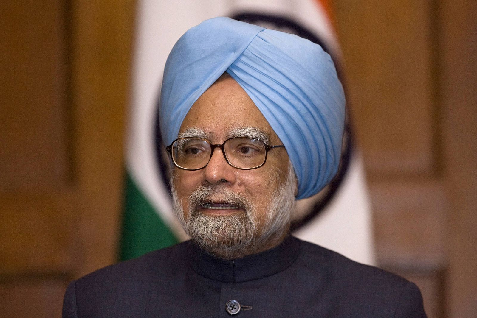 India's Prime Minister Manmohan Singh speaks during a news conference in Washington