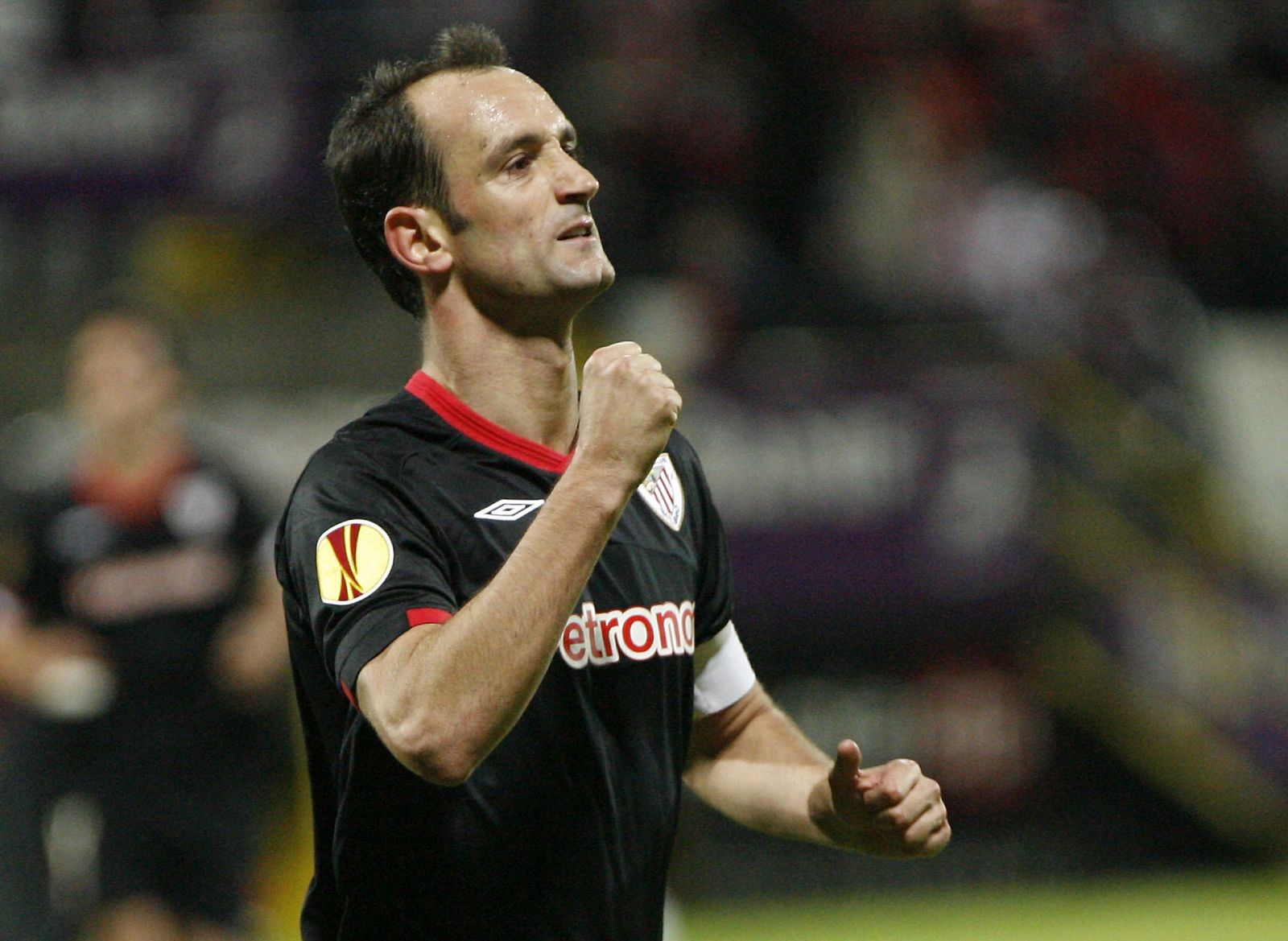 El jugador del Athletic Bilbao Etxeberria celebra un gol ante el Nacional Madeira.