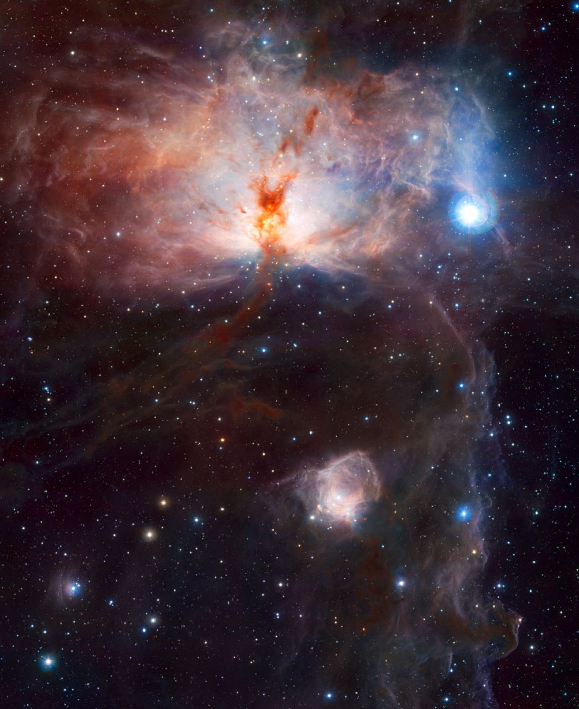 La primera imagen del nuevo telescopio europeo VISTA ha sido esta espectacular fotografía de la Nebulosa de la Llama.