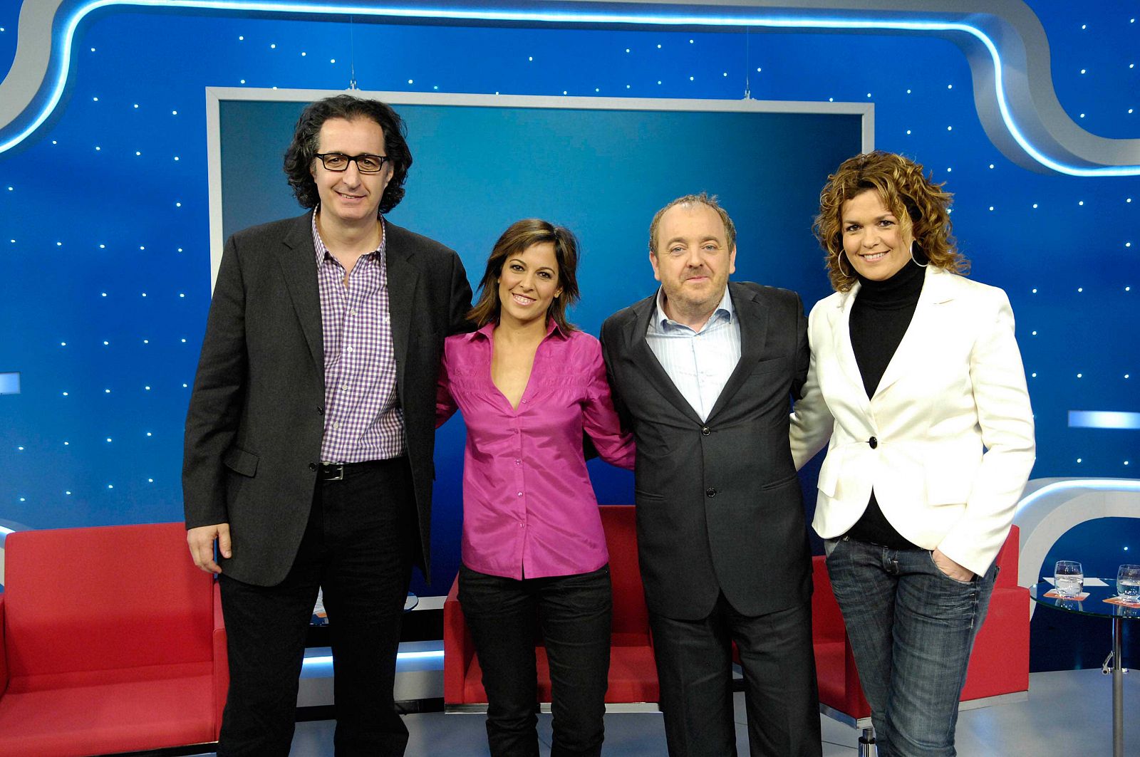 Gustavo Ferrada (director de cine), Mara Torres (presentadora de En la 2), Javier Pons (director de TVE) y Montse Tejera (presentadora de Para todos en La 2)