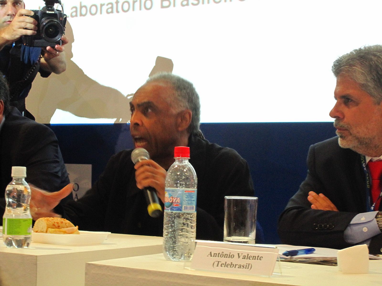 El ex ministro Gilberto Gil, durante un debate sobre banda ancha.