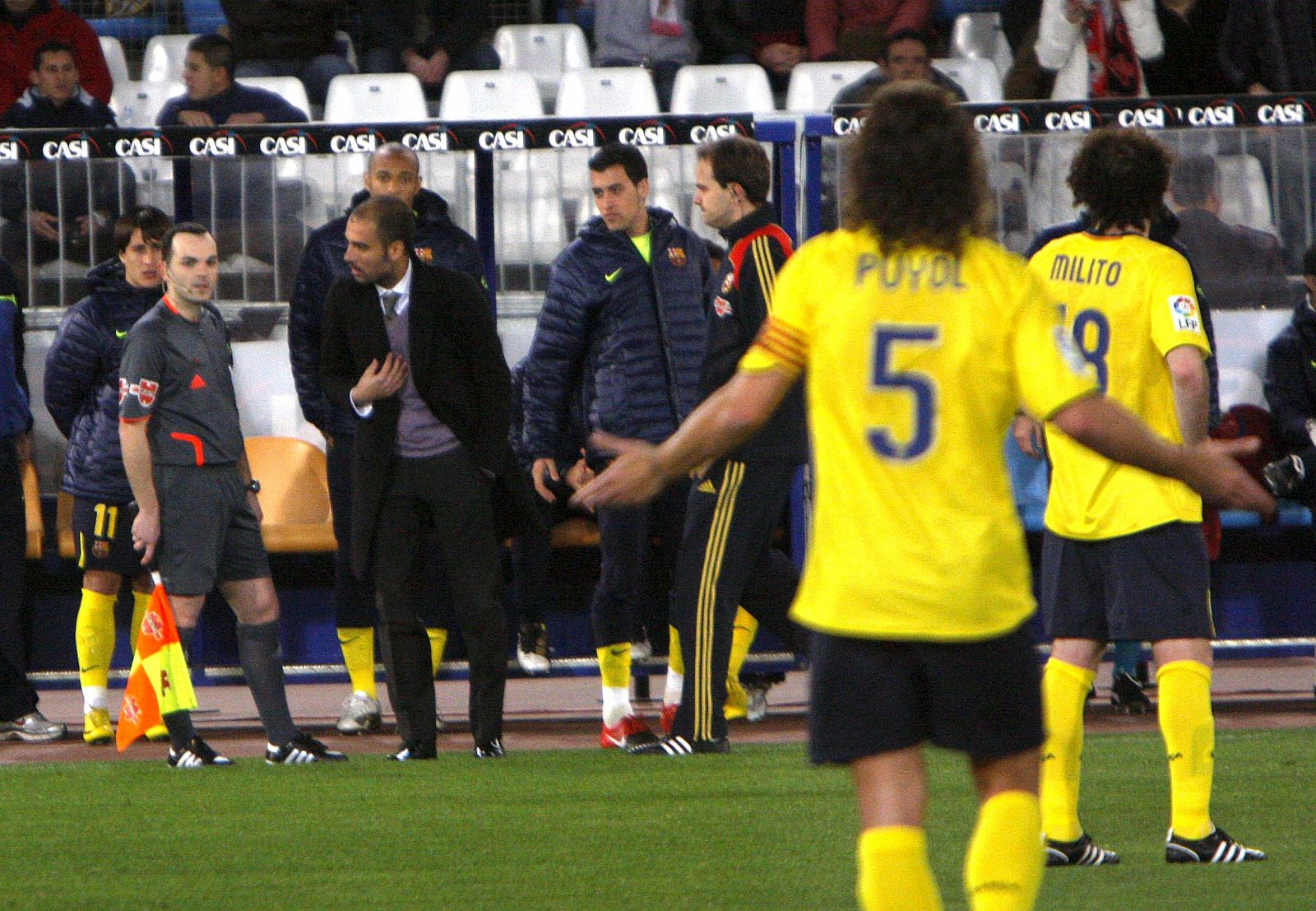 Guardiola pide explicaciones al juez de línea tras ser expulsado durante el partido ante el Almería.