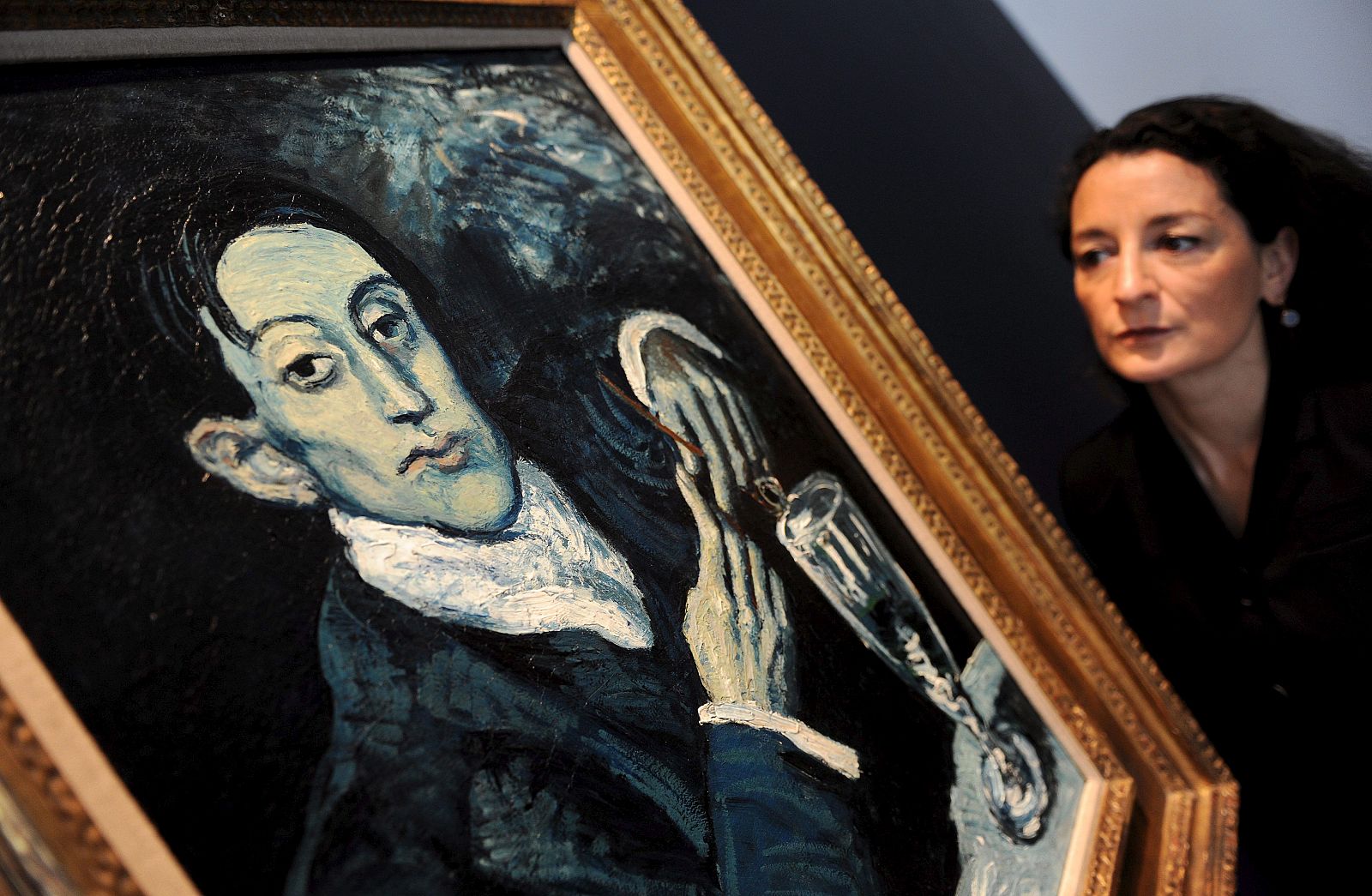 'El bebedor de absenta' de Picasso podría adjudicarse por 44 millones de euros.