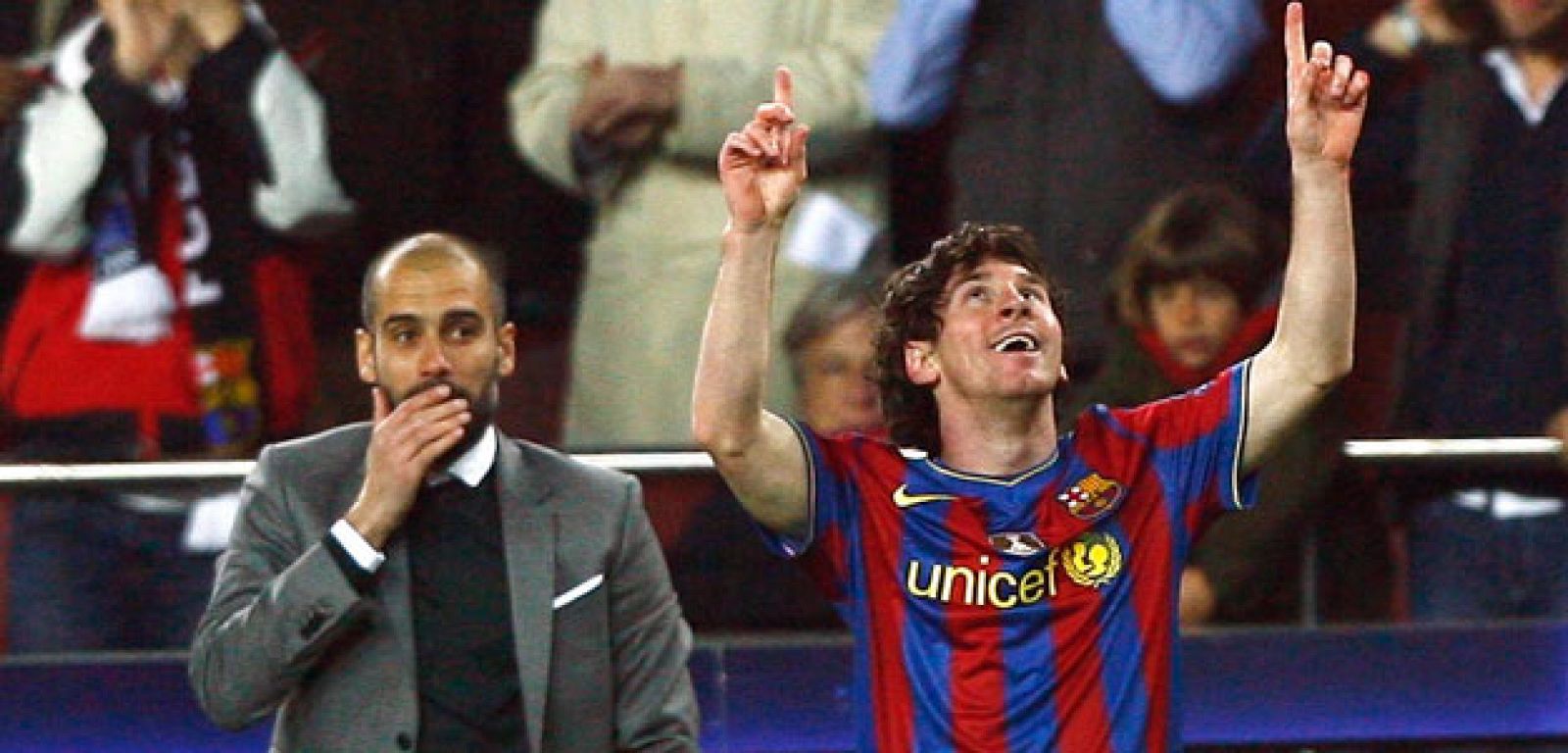 Guardiola y Messi en la celebración del segundo gol del argentino.