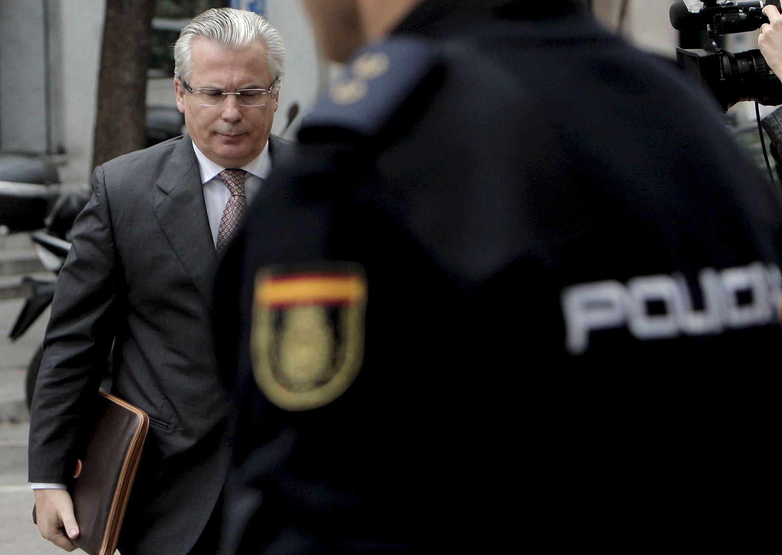 Garzón llega al Tribunal Supremo para declarar como imputado por las escuchas del caso Gürtel.