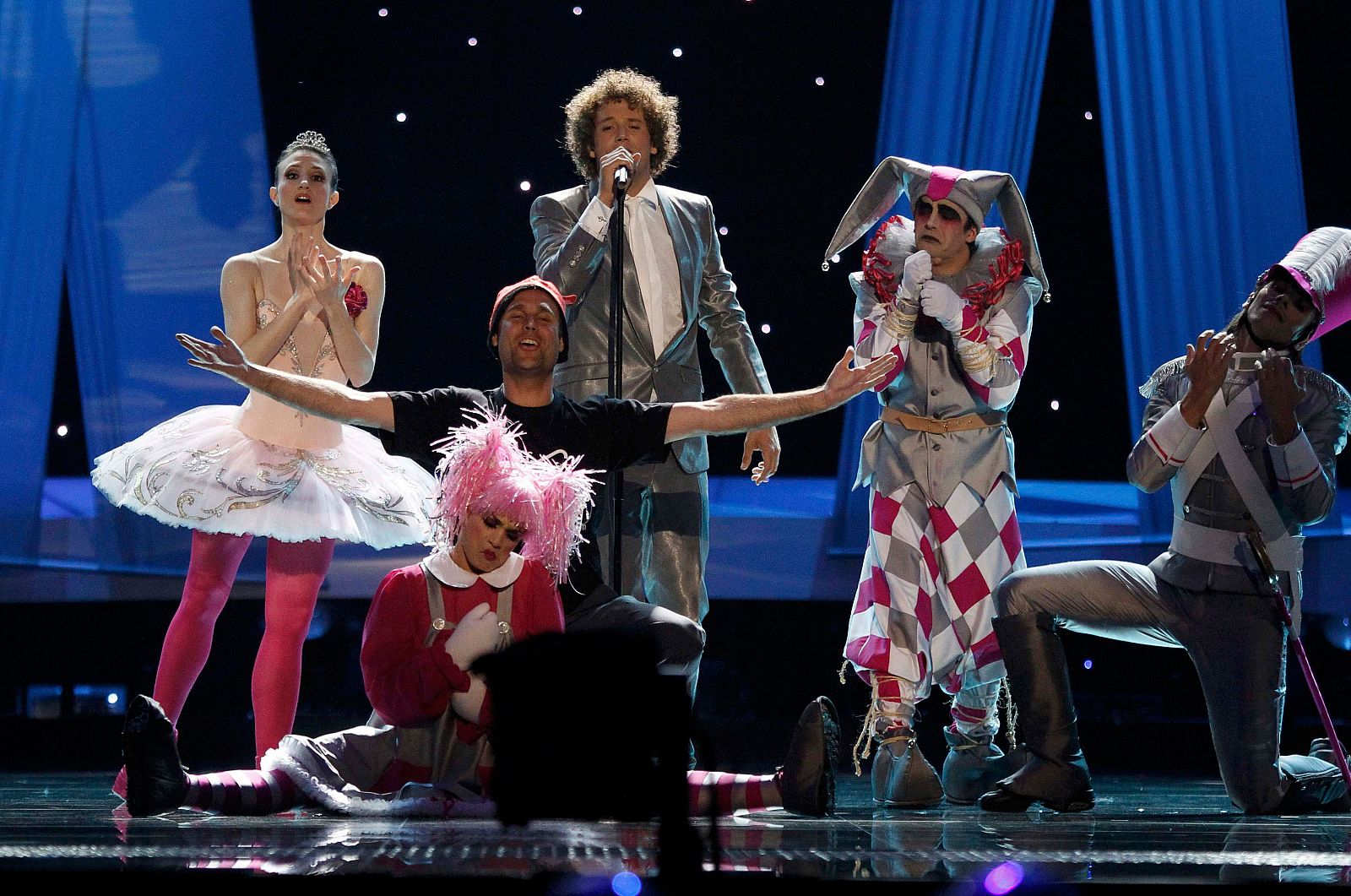 Un espontáneo se ha colado en la actuación de Dani Diges en la final de Eurovisión