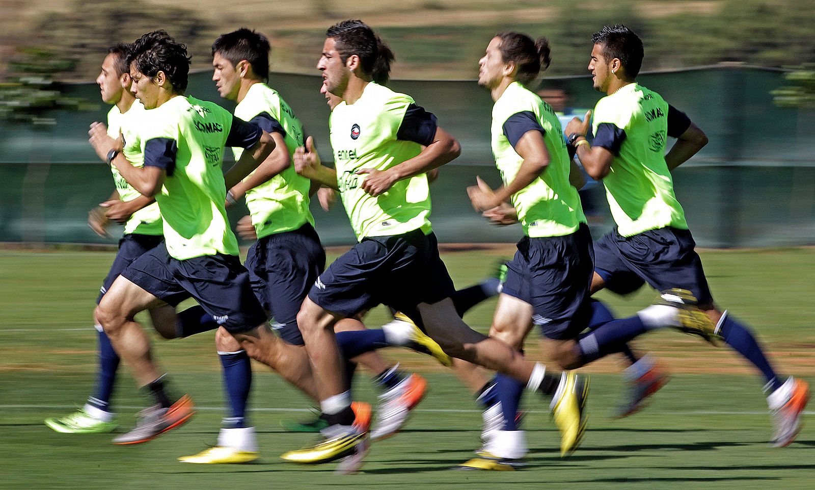 Jugadores de la selección de Chile durante el entrenamiento