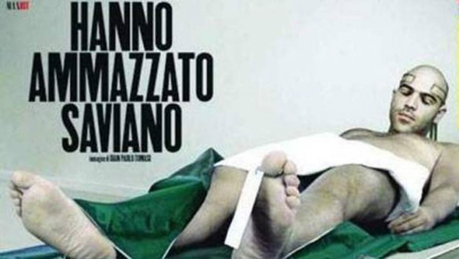 La portada de la discordia de la revista Max, donde aparece el cadáver de Saviano.
