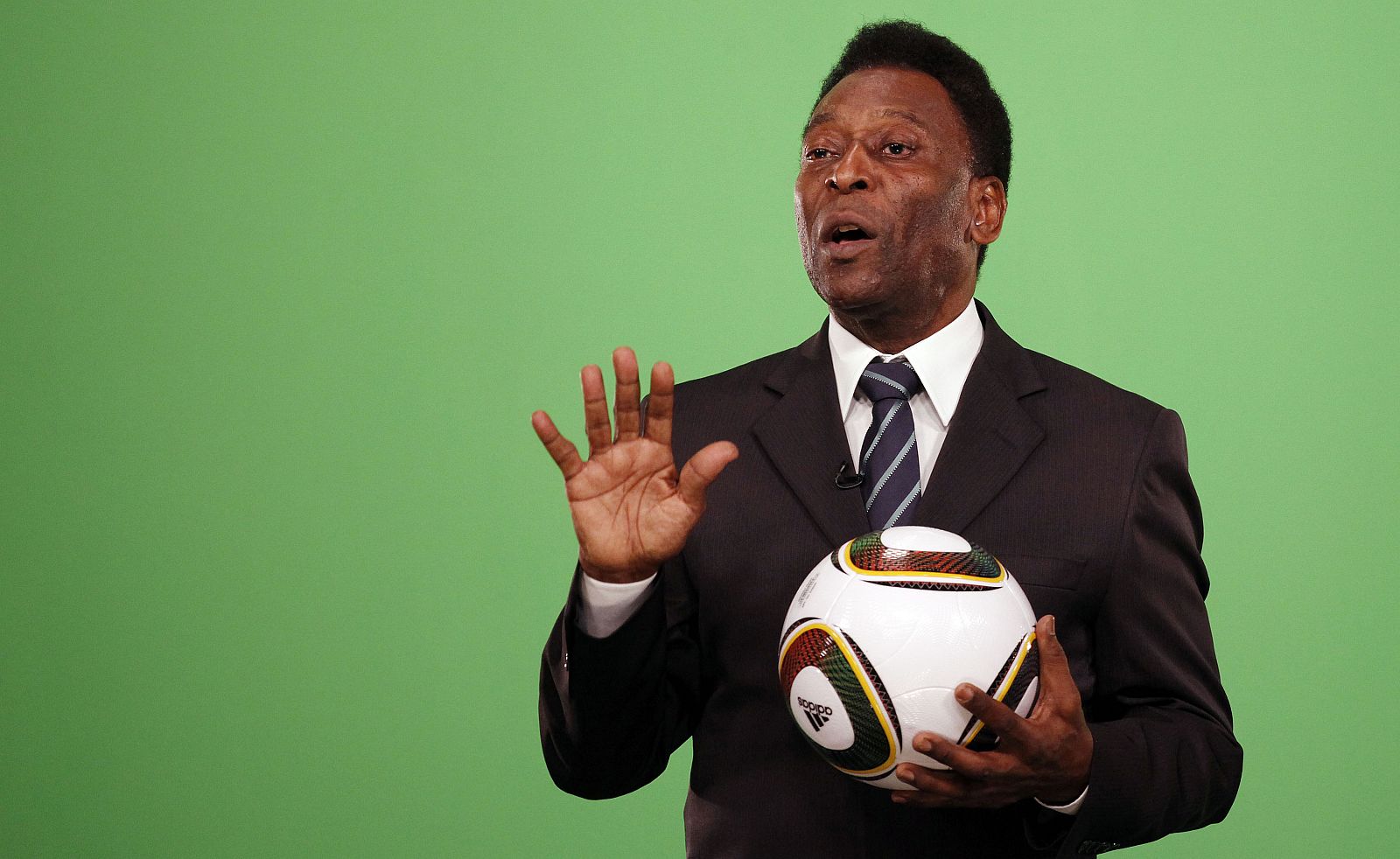 Pelé es 'enemigo íntimo' de Maradona