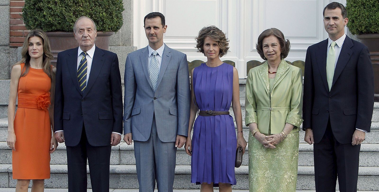 Los Reyes junto con los Príncipes de Asturias y el presidente de Siria, Baschar al Asad, y su esposa, Asma al Asad