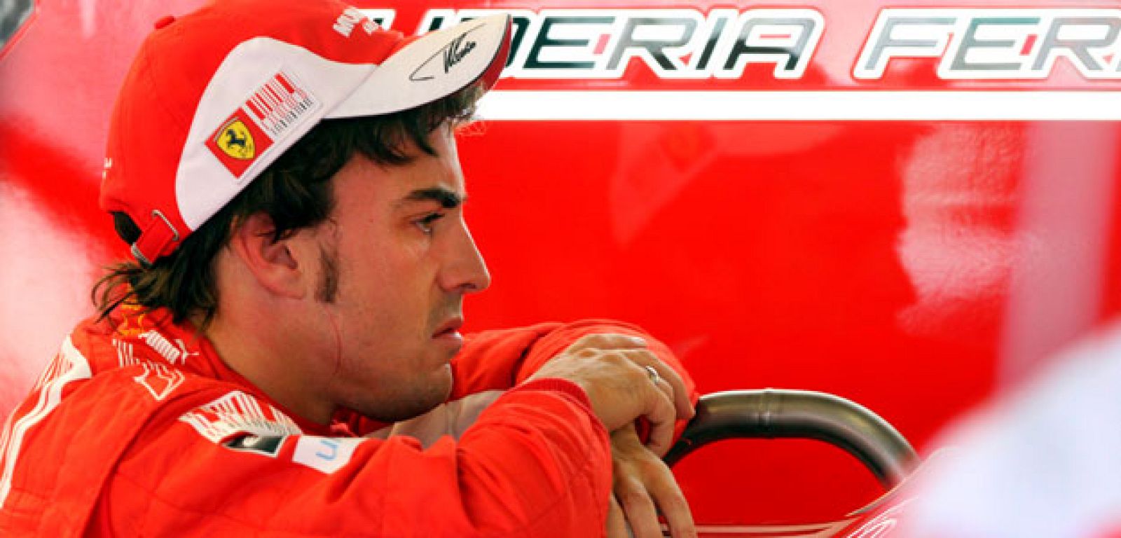 Fernando Alonso saldrá mañama tercero en Silverstone.