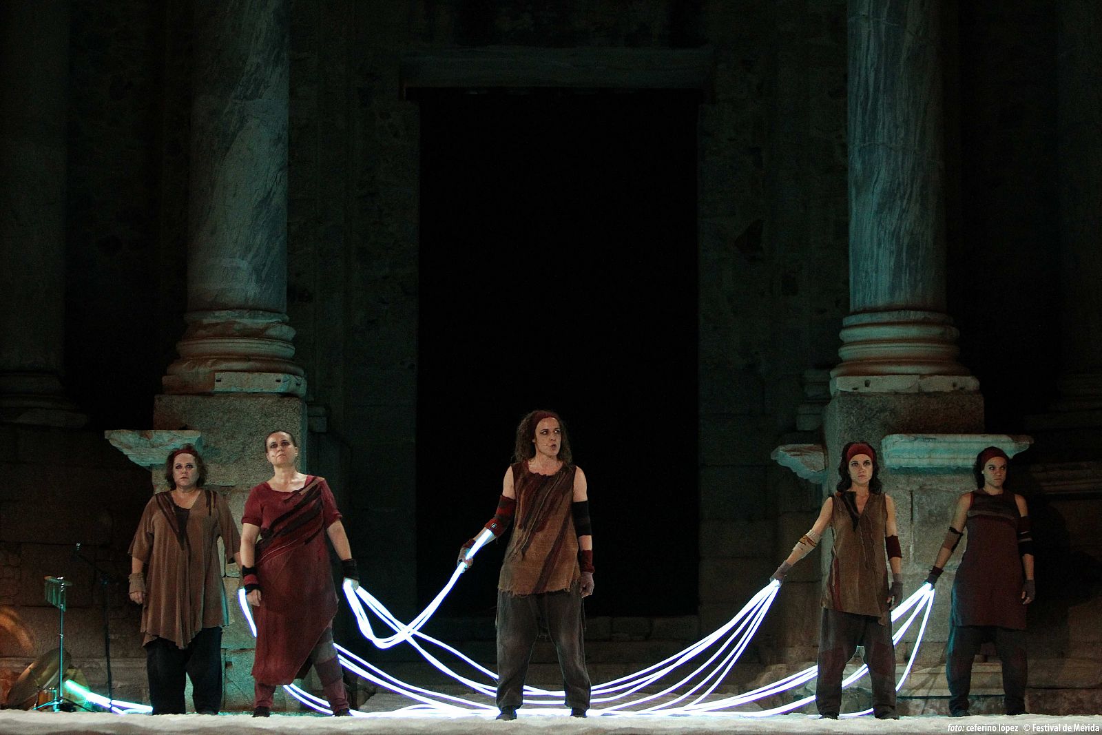 Un momento del ensayo de la 'Ilíada' en el teatro romano de Mérida.