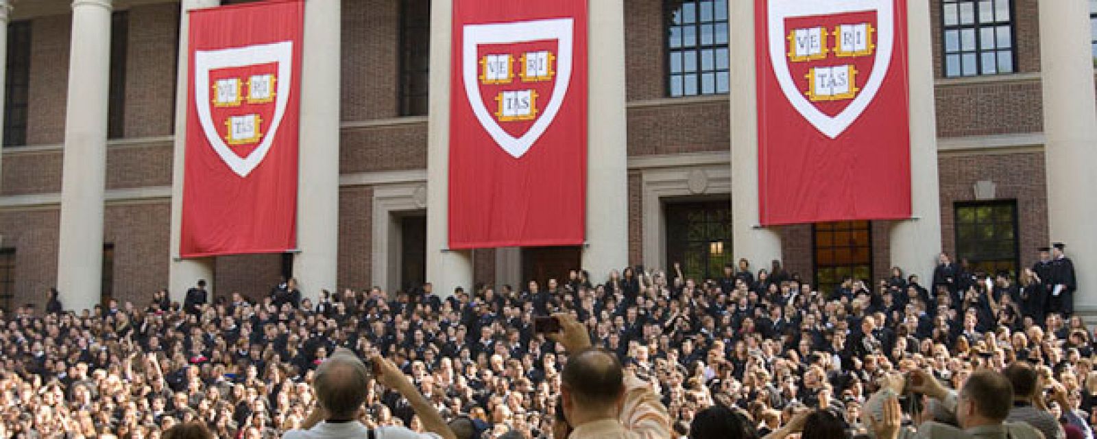 Celebración de una graduación de alumnos de la Universidad de Harvard