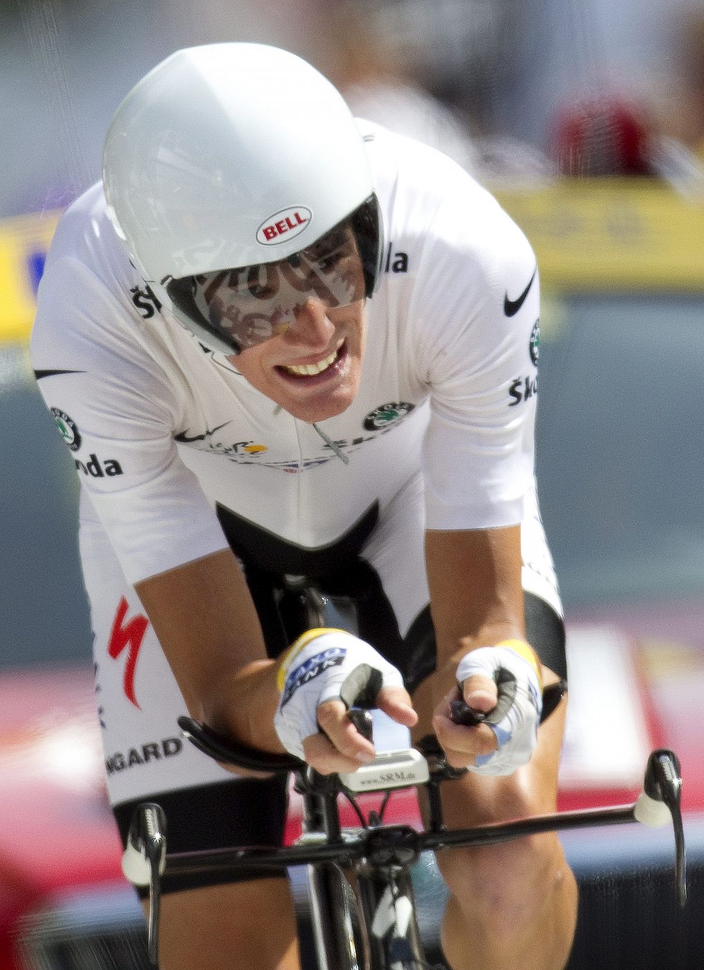 El ciclista luxemburgués Andy Schleck, del equipo Saxo Bank, pedalea durante la decimonovena etapa del Tour de Francia.