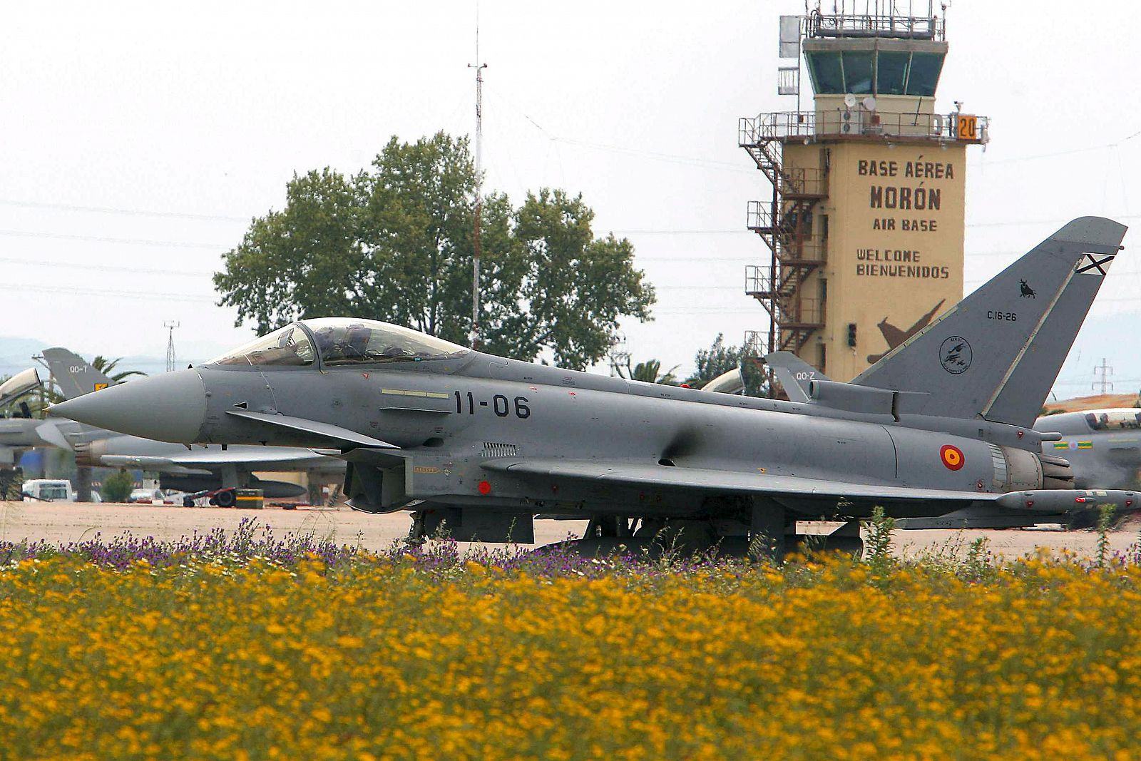 Fallece un militar árabe al estrellarse un Eurofighter en la base de Morón en Sevilla