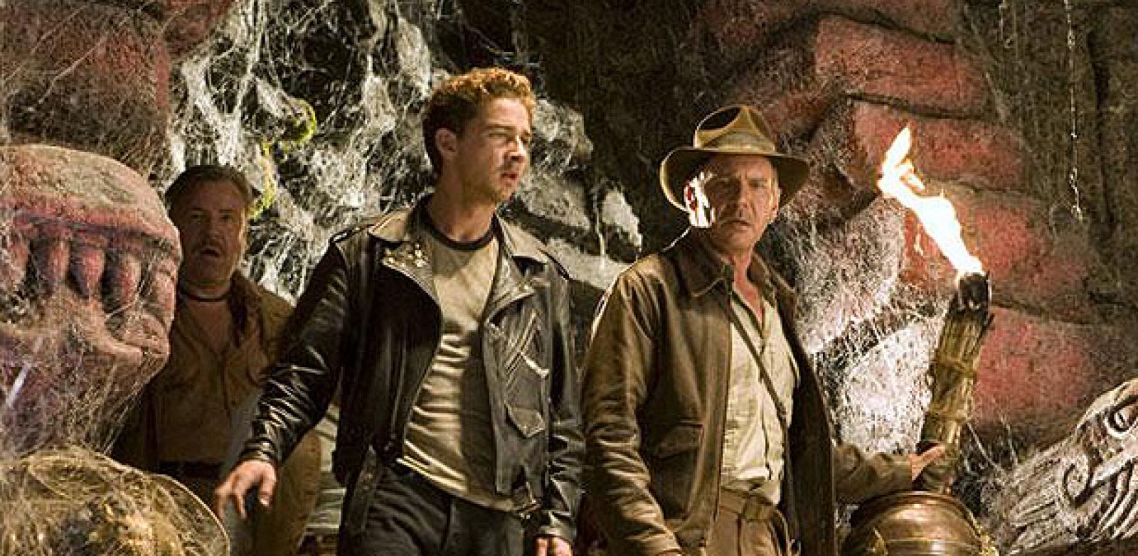 Shia LaBeouf y Harrison Ford en 'Indiana Jones y el Reino de la Calavera de cristal'