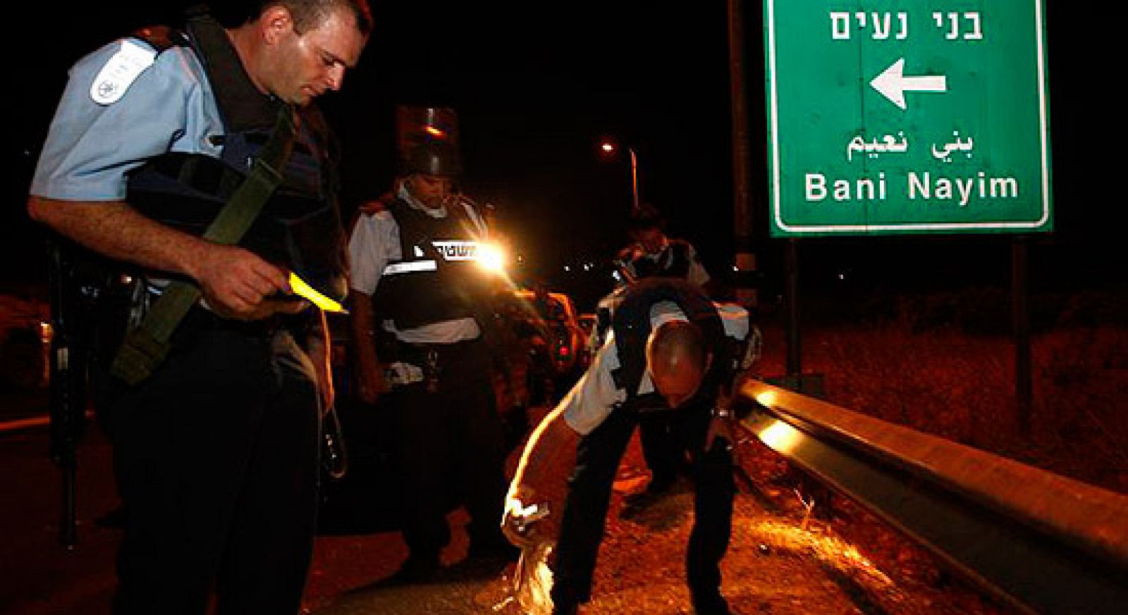 La policía israelí investiga la carretera cercana al tiroteo