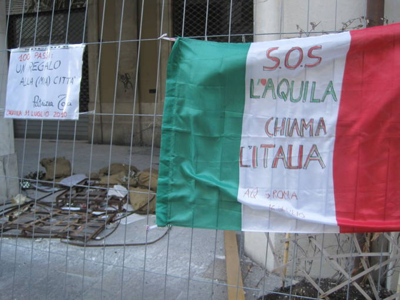 En este estado han quedado los edificios de las instituciones de L'Aquila.