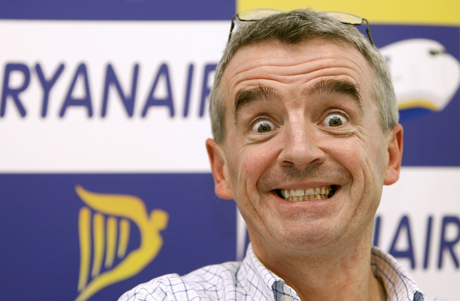 Ryanair CEO O'Leary holds a news conference in Brussels