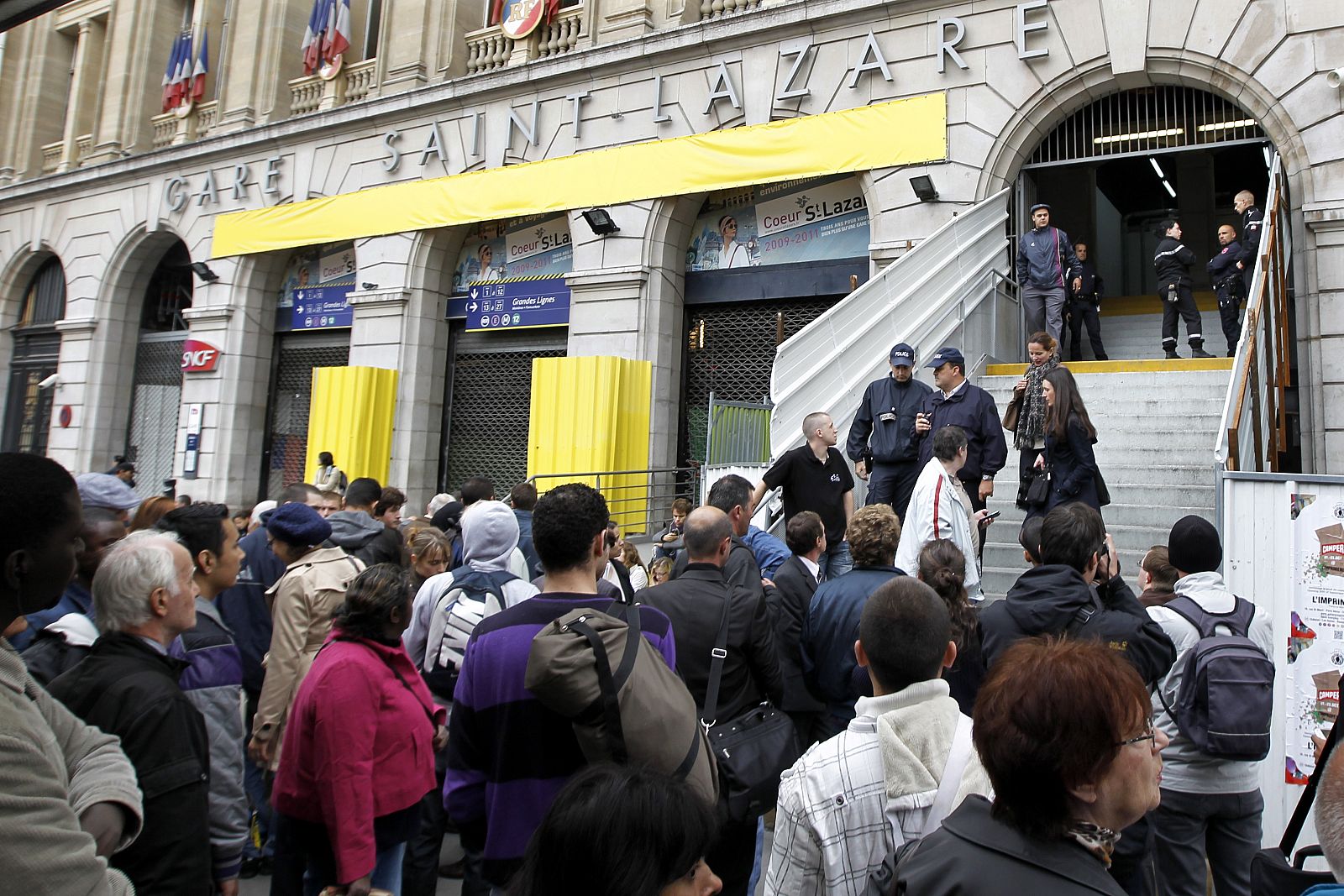 La policía francesa evacúa la estación
