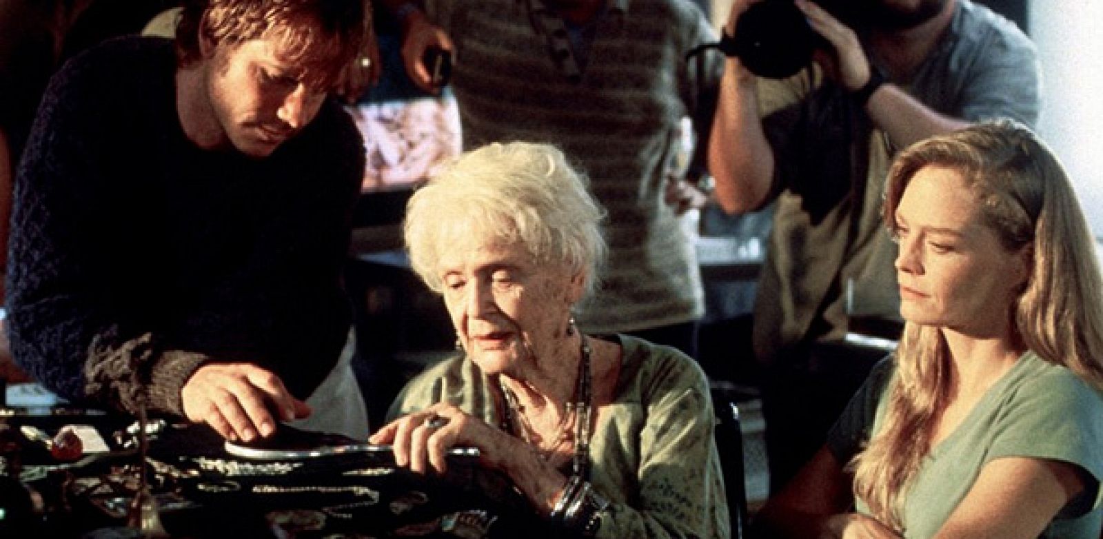 Gloria Stuart en una escena de 'Titanic'