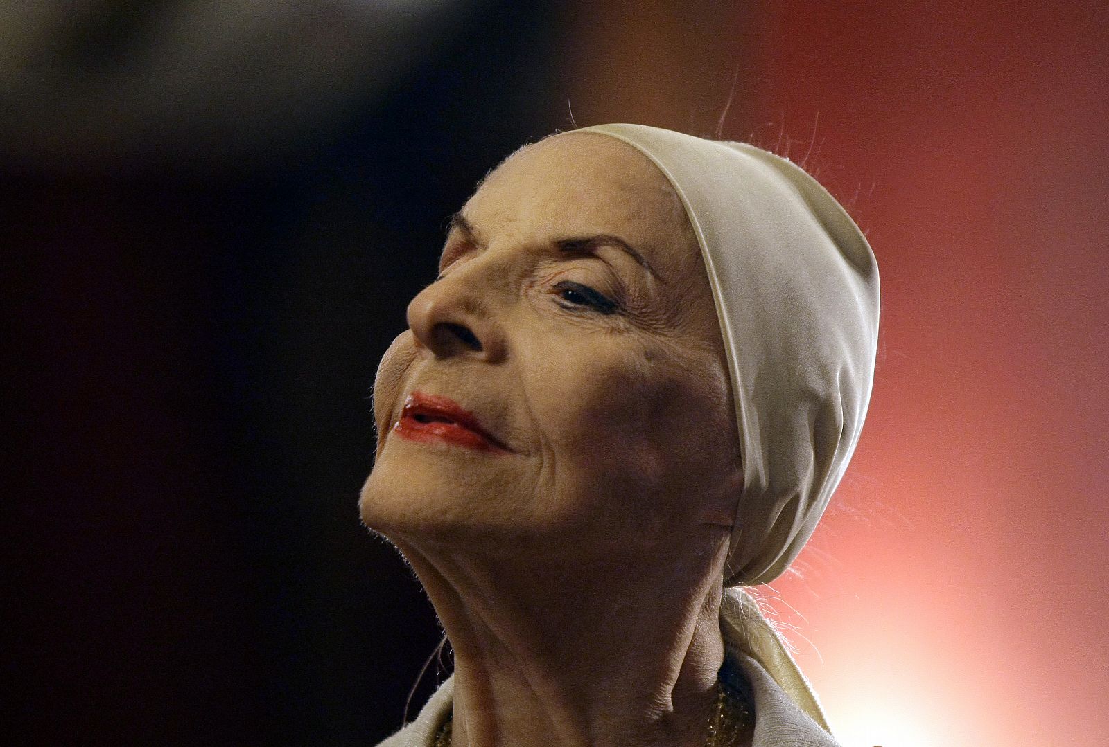 Cuba's National Ballet director and ballet legend Alicia Alonso poses for photographers after a media rehearsal of "Swan Lake" in Madrid