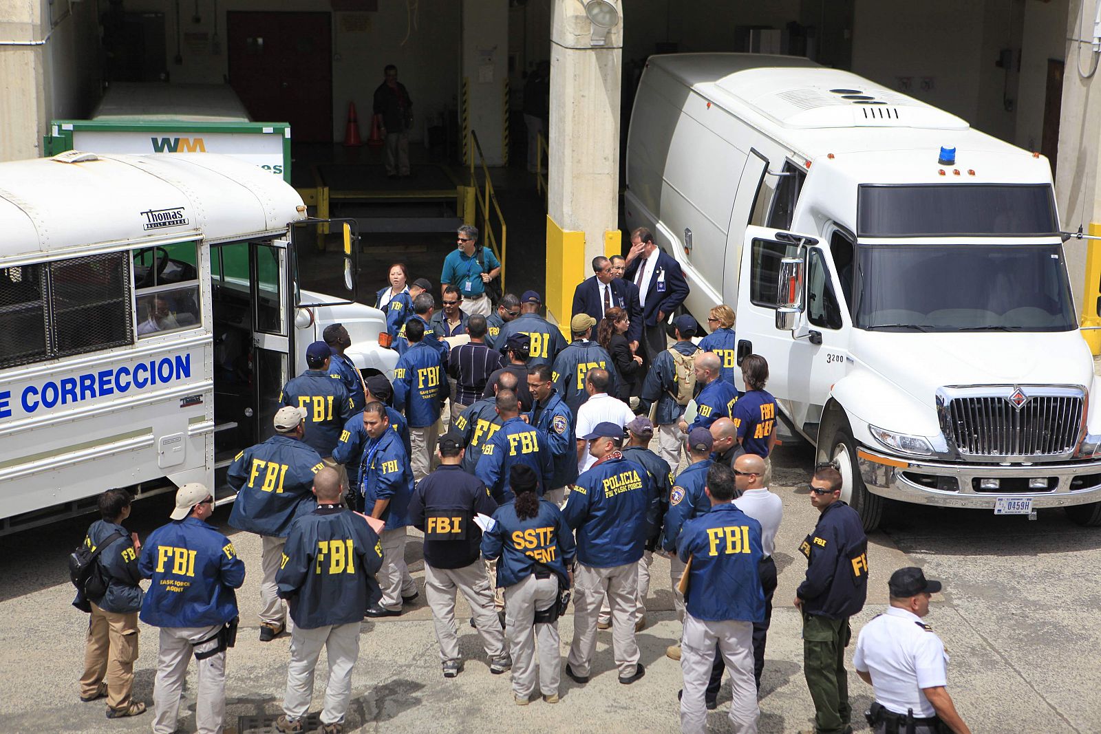 Casi 1.000 agentes del FBI se han desplegado por Puerto Rico para realizar el operativo anticorrupción.